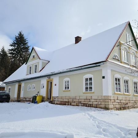 Apartmany Stara Posta Božanov Exteriör bild