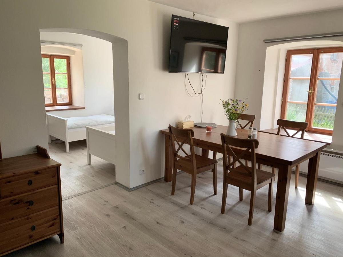 Apartmany Stara Posta Božanov Exteriör bild
