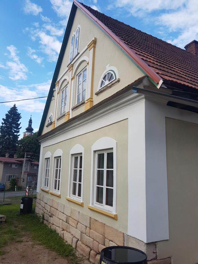 Apartmany Stara Posta Božanov Exteriör bild
