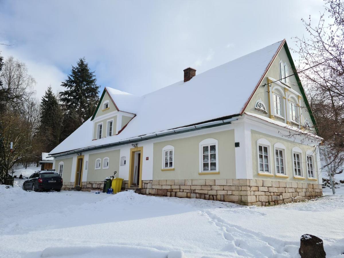 Apartmany Stara Posta Božanov Exteriör bild
